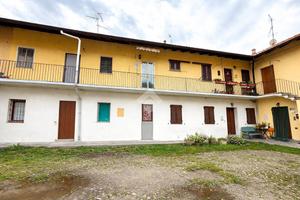 3 LOCALI A USMATE VELATE