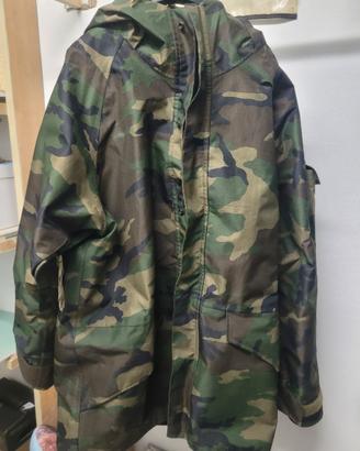 Giacca e pantaloni militari