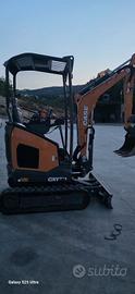 MINIESCAVATORE CASE CX17