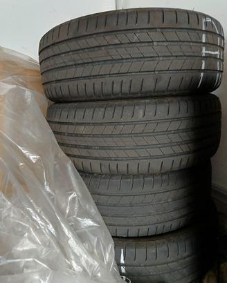 Gomme Bridgestone estive