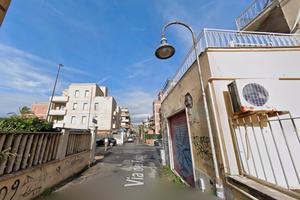 OSTiA LIDO BILOCALE CON GIARDINO