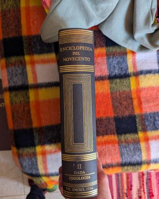 Enciclopedia del Novecento Treccani