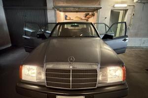 Mercedes Benz 200E W124