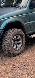 CERCHI originali pajero v20