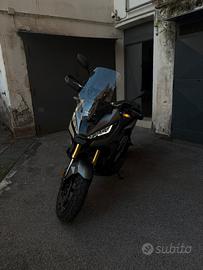 X-adv 750