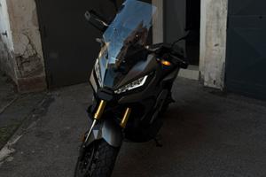 X-adv 750