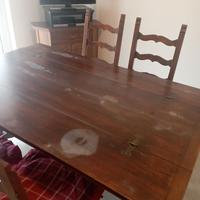 Tavolo fratino dell'ottocento con sedie