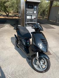 Scooter Piaggio.
