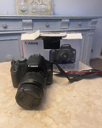 Canon EOS 500D + Obiettivo EF-S 18-55mm + Accessor