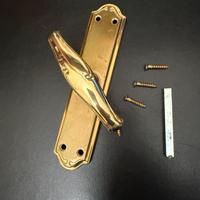 maniglie in ottone per finestre