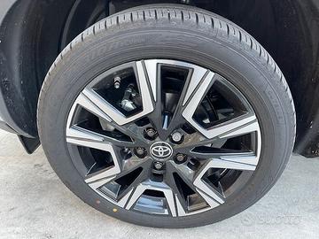 4 Pneumatici 215/50 R18 92V Falken Ziex Estivi