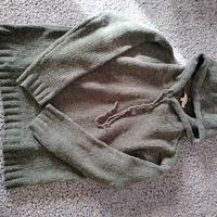 maglione con cappuccio