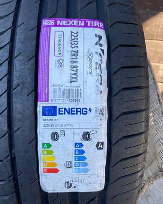 nexen 225/35/18