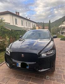 Jaguar F PACE 2.0 D 180 cv AWD CHEQUERED FLAG