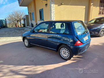 Lancia ypsilon elefantino