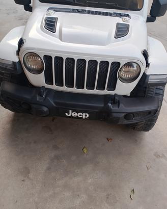 jeep Wrangler bianca usata 3 anni in su