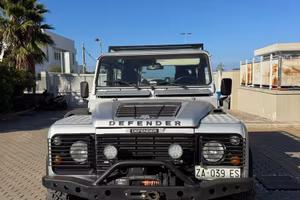 Defender 300