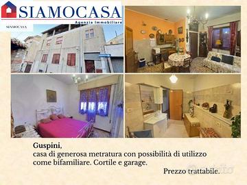 Immobile di circa 150 mq con cortile e garage