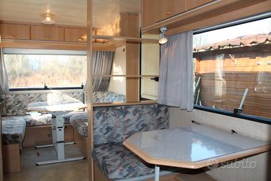 Roulotte Adria Optima  con veranda
