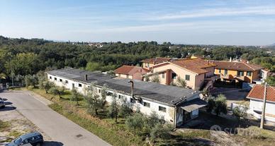 CAPANNONE A SANTA MARIA A MONTE