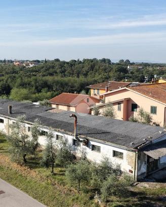CAPANNONE A SANTA MARIA A MONTE