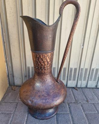 Grande vaso in rame martellato, vintage