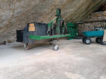 Paletta idraulica trattore L1400