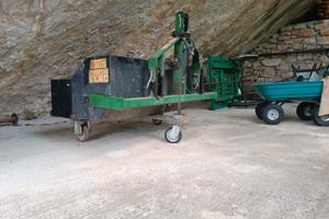 Paletta idraulica trattore L1400