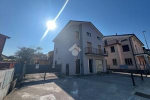 CASA INDIPENDENTE A PONCARALE