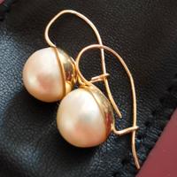 orecchini in oro 18 kt. con perla mabe' 