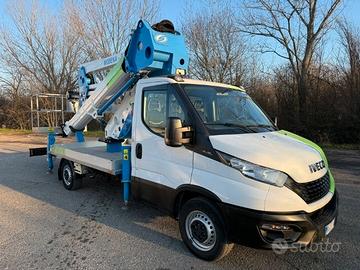 Iveco Daily 35S14H allestito con piattaforma aerea