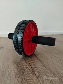 ruota addominali fitness palestra allenamento