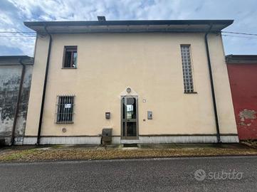 CASA SEMINDIPENDENTE A RONCOFERRARO