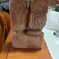 Scultura in terracotta firmata “D. Bairon”