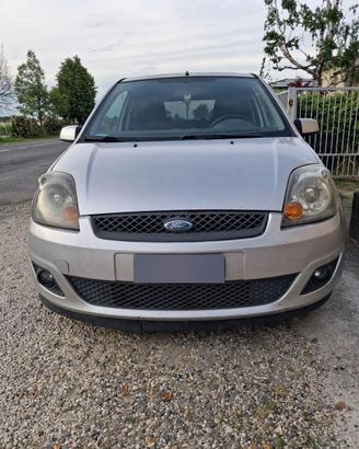 Ford Fiesta anno 2007 GPL/BENZINA