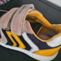 Sneaker bambino dall'ispirazione sportiva GEOX