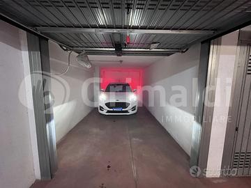 Box/Posto auto Roma [V32/26VRG]