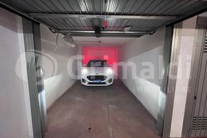 Box/Posto auto Roma [V32/26VRG]
