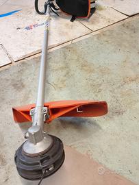 Decespugliatore professionale a spalla