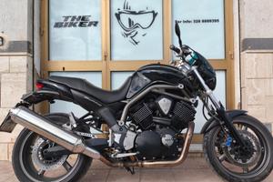 Yamaha BT 1100 Bulldog bicilindrico a v