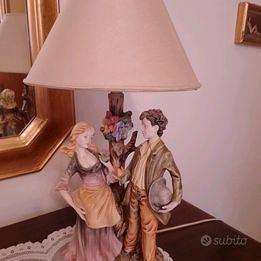 Lampada in porcellana lavorata a mano