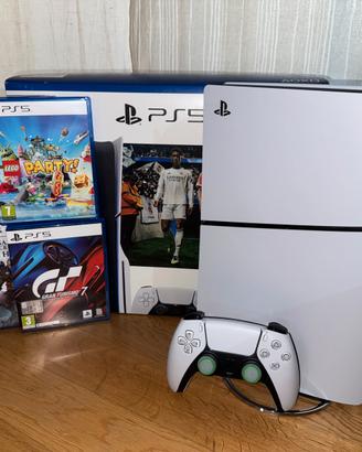 PlayStation 5 Slim con disco + 4 giochi