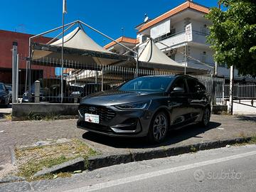 Ford Focus 1.5 EcoBlue 120 CV automatico SW ST-Lin