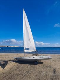 barca a vela laser standard