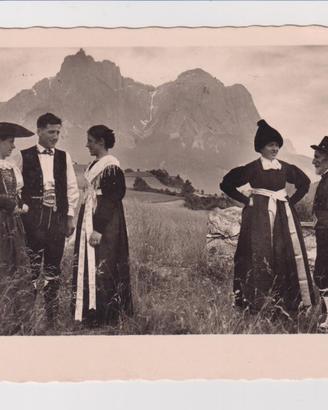 Cartolina Castelrotto Costumi Tipici anni 50