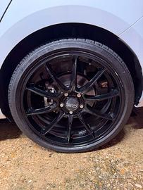 Cerchi Oz Hyper Gt 19 5x112 e gomme