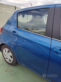 Porta posteriore dx TOYOTA YARIS del 2016