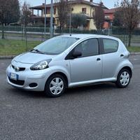 Toyota Aygo 1.0 12V VVT-i 5 porte Now Connect