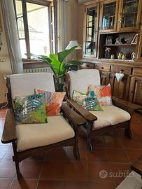 Urgentissimo divano e poltrone