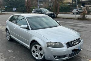Audi a3 8p 1.9tdi 105cv